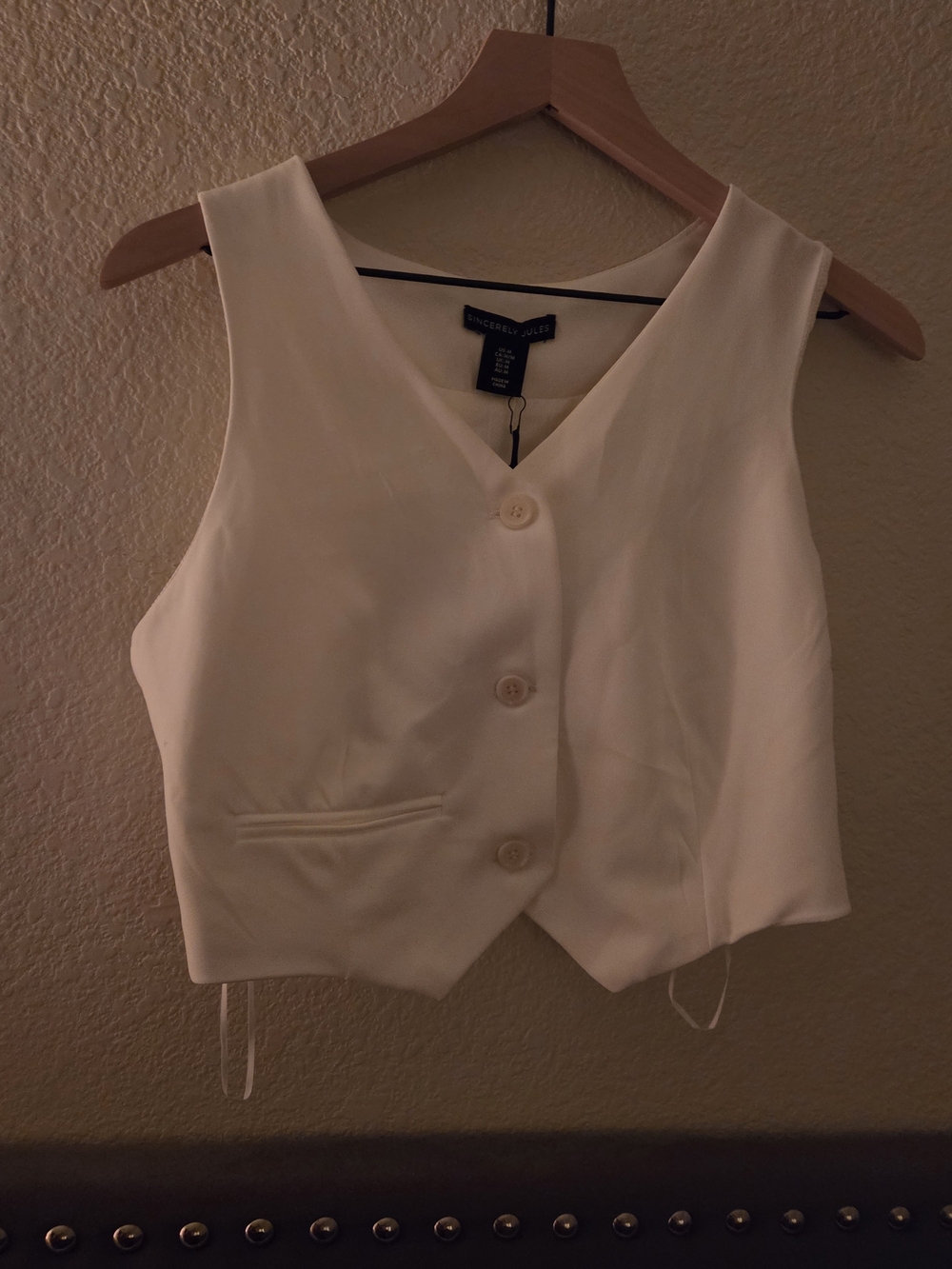 Express White Button-Front Women's Vest